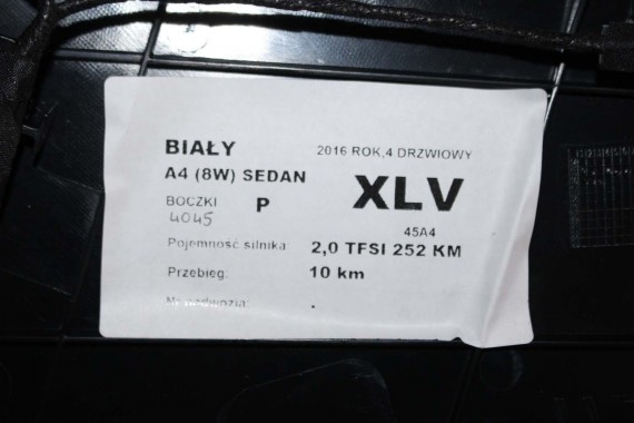 AUDI A4 8W BOCZEK BOCZKI DRZWI drzwiowe tapicerka SEDAN 8W 8W5 B9 skóra kolor czarny 8W1867103 8W1867104 8W0867303 8W0867304