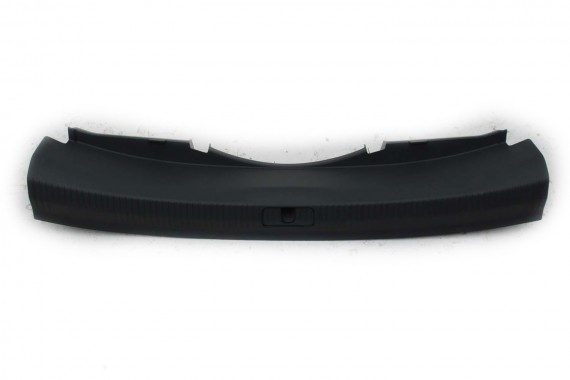 AUDI A4 B9 SEDAN PAS BAGAŻNIKA 8W5863471 TAPICERKA 8W5863471B 8W5863471 kolor soul czarny 8W5863471 bagażnik 8W5863471 8W5863471