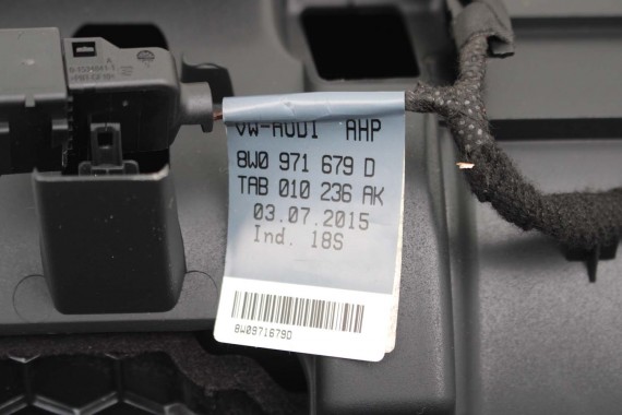 AUDI A4 A5 SCHOWEK KONSOLI PASAŻERA 8W1880302 8W1 880 302 STRONA PRAWA 8W 6PS czarny SCHOWKI 8W1880302 8W1880302B 8W1880302D