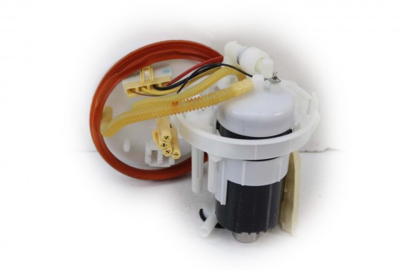 AUDI A4 A5 POMPA PALIWA...