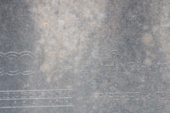 AUDI A4 SEDAN TYŁ ZDERZAK tylny + KLAPA BAGAŻNIKA 8W B9 0C LX7R szary ZESTAW KOMPLET 8W5827025 8W5807511F 8W5807067 8W0807521H