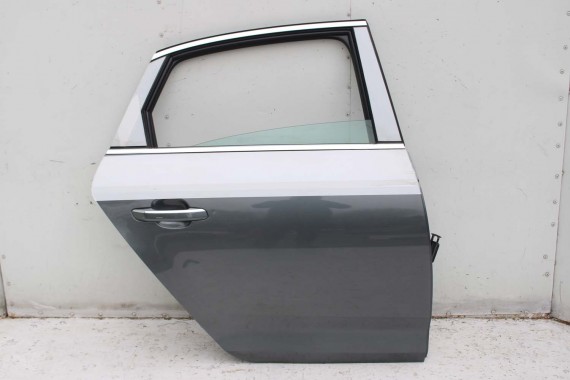 AUDI A4 SEDAN DRZWI PRAWE PRZÓD + TYŁ STRONA PRAWA przednie + tylne 2 sztuki 2 szt. 8W B9 szary LX7R 0C0C8W0831052 8W5833052