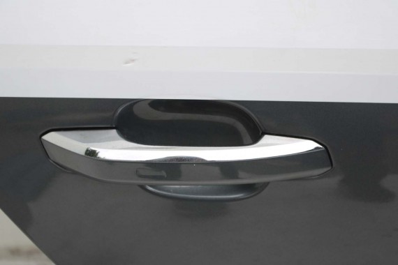 AUDI A4 SEDAN DRZWI PRAWE PRZÓD + TYŁ STRONA PRAWA przednie + tylne 2 sztuki 2 szt. 8W B9 szary LX7R 0C0C8W0831052 8W5833052