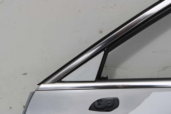 AUDI A4 SEDAN 8W B9 LX7R DRZWI LEWE PRZÓD + TYŁ STRONA LEWA przednie + tylne 2 sztuki 0C0C 8W0831051 8W5833051 8W0831051A szary