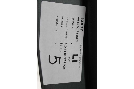 AUDI A4 SEDAN 8W B9 LX7R DRZWI LEWE PRZÓD + TYŁ STRONA LEWA przednie + tylne 2 sztuki 0C0C 8W0831051 8W5833051 8W0831051A szary