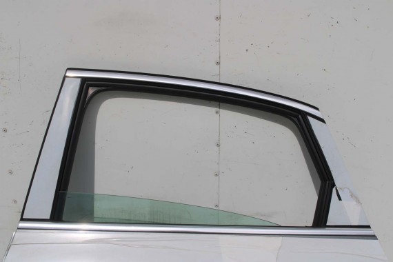 AUDI A4 SEDAN 8W B9 LX7R DRZWI LEWE PRZÓD + TYŁ STRONA LEWA przednie + tylne 2 sztuki 0C0C 8W0831051 8W5833051 8W0831051A szary