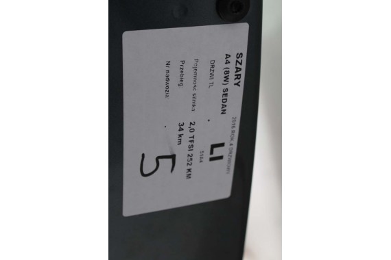 AUDI A4 SEDAN 8W B9 LX7R DRZWI LEWE PRZÓD + TYŁ STRONA LEWA przednie + tylne 2 sztuki 0C0C 8W0831051 8W5833051 8W0831051A szary