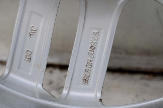 AUDI A4 A5 FELGI 17 cali OPONY KOŁA felga 8W0601025E 7.5J*17H2 ET38 8W opona 225/50/17 8W0601025E 8W0601025E 8W0601025 8W0601025