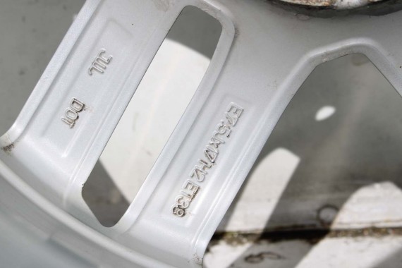 AUDI A4 A5 FELGI 17 cali OPONY KOŁA felga 8W0601025E 7.5J*17H2 ET38 8W opona 225/50/17 8W0601025E 8W0601025E 8W0601025 8W0601025