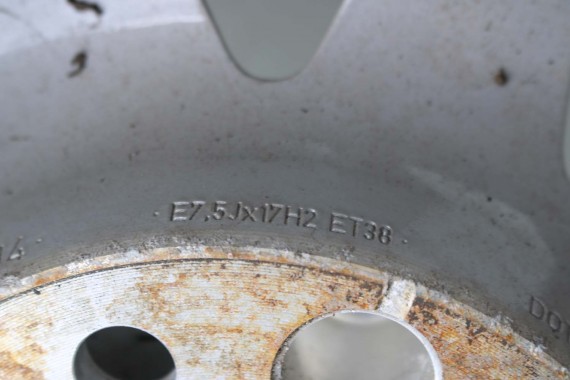 AUDI A4 A5 FELGI 17 cali OPONY KOŁA felga 8W0601025C 7.5J*17H2 ET38 8W opona 225/50/17 8W0601025C 8W0601025C 8W0601025 8W0601025