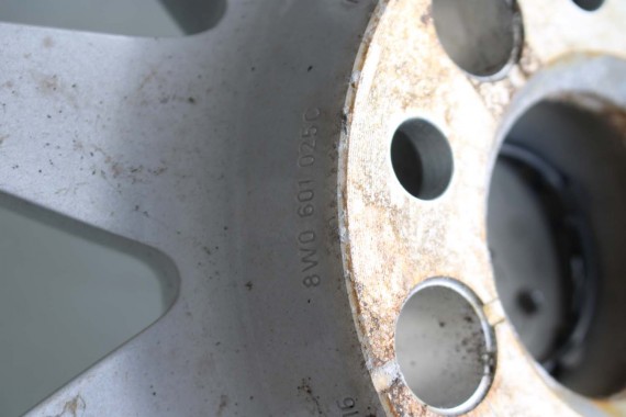 AUDI A4 A5 FELGI 17 cali OPONY KOŁA felga 8W0601025C 7.5J*17H2 ET38 8W opona 225/50/17 8W0601025C 8W0601025C 8W0601025 8W0601025