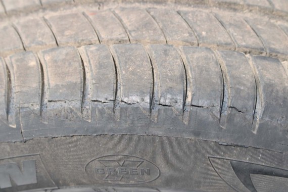 AUDI A4 A5 FELGI 17 cali OPONY KOŁA felga 8W0601025C 7.5J*17H2 ET38 8W opona 225/50/17 8W0601025C 8W0601025C 8W0601025 8W0601025