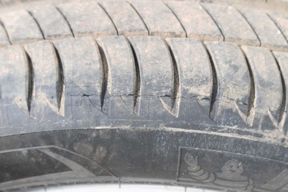 AUDI A4 A5 FELGI 17 cali OPONY KOŁA felga 8W0601025C 7.5J*17H2 ET38 8W opona 225/50/17 8W0601025C 8W0601025C 8W0601025 8W0601025