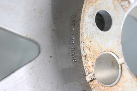 AUDI A4 A5 FELGI 17 cali OPONY KOŁA felga 8W0601025C 7.5J*17H2 ET38 8W opona 225/50/17 8W0601025C 8W0601025C 8W0601025 8W0601025