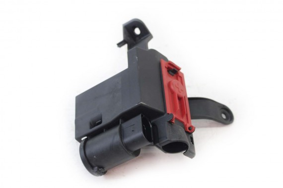 AUDI A4 A5 SKRZYNKA BEZPIECZNIKÓW 8W0941823F OBUDOWA 8W0 941 823 F ROZDZIELACZ PRADAWY PRĄDU 8W 8W0941823 8W0941823F 8W0941823F