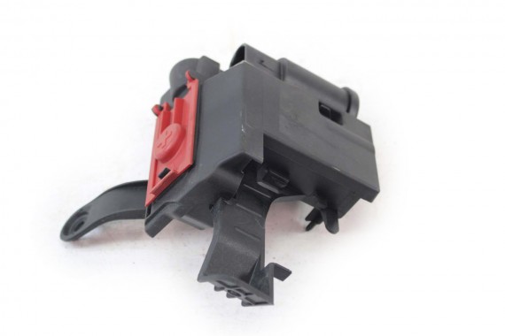 AUDI A4 A5 SKRZYNKA BEZPIECZNIKÓW 8W0941823F OBUDOWA 8W0 941 823 F ROZDZIELACZ PRADAWY PRĄDU 8W 8W0941823 8W0941823F 8W0941823F