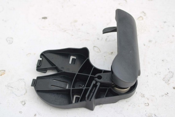 AUDI Rączka otwierania maski 8T1823633 8T1823633A 8T1823633B wspornik mocujący kolor 01C- czerń satynowa 8T1823533 8T1823633