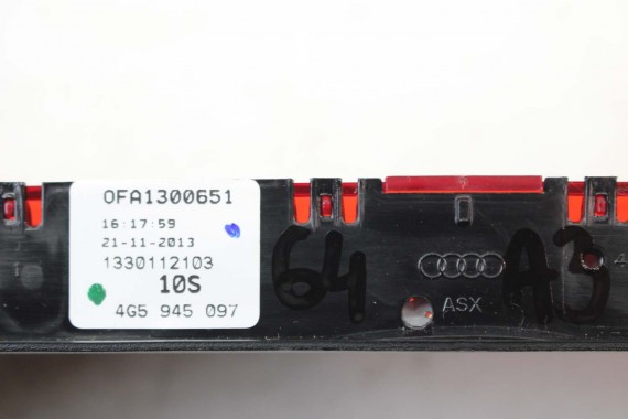 AUDI A3 A6 SEDAN LAMPA LAMPKA ŚWIATŁO STOPU TYŁ 4G5945097 4G5 945 097 4G C7 dodatkowe 8V LAMPKA 4G5945097 4G5945097 4G5945097