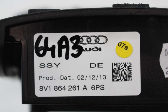AUDI A3 RAMKA TUNELU PANEL 8V1864261A 8V 8V1864261C kolor 6PS czerń 8V1 864 261 A 8V1864261A 8V1864261C 8V1864261G 8V1864261A