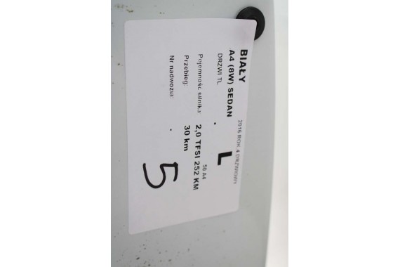 AUDI A4 SEDAN 8W B9 LS9R DRZWI LEWE PRZÓD + TYŁ STRONA LEWA przednie + tylne 2 sztuki 2Y2Y 8W0831051 8W5833051 8W0831051A białe