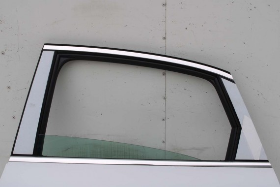 AUDI A4 SEDAN 8W B9 LS9R DRZWI LEWE PRZÓD + TYŁ STRONA LEWA przednie + tylne 2 sztuki 2Y2Y 8W0831051 8W5833051 8W0831051A białe