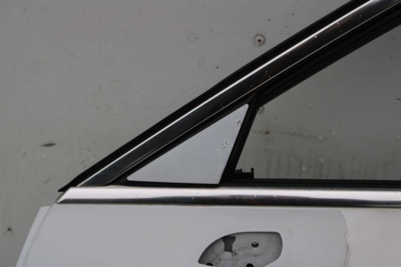 AUDI A4 SEDAN 8W B9 LS9R DRZWI LEWE PRZÓD + TYŁ STRONA LEWA przednie + tylne 2 sztuki 2Y2Y 8W0831051 8W5833051 8W0831051A białe