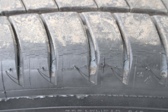 AUDI A4 A5 FELGI 17 cali OPONY KOŁA felga 8W0601025E 7.5J*17H2 ET38 8W opona 225/50/17 8W0601025E 8W0601025E 8W0601025 8W0601025