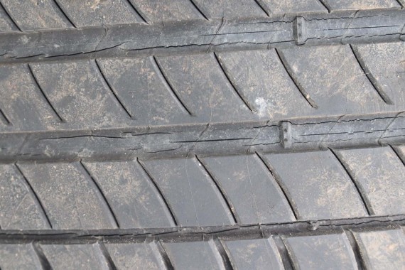 AUDI A4 A5 FELGI 17 cali OPONY KOŁA felga 8W0601025E 7.5J*17H2 ET38 8W opona 225/50/17 8W0601025E 8W0601025E 8W0601025 8W0601025