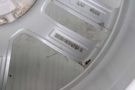 AUDI A4 A5 FELGI 17 cali OPONY KOŁA felga 8W0601025E 7.5J*17H2 ET38 8W opona 225/50/17 8W0601025E 8W0601025E 8W0601025 8W0601025