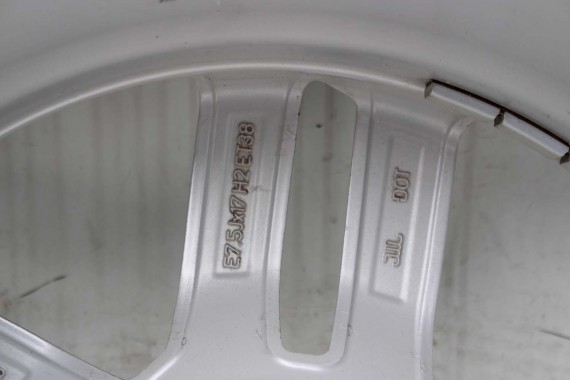 AUDI A4 A5 FELGI 17 cali OPONY KOŁA felga 8W0601025E 7.5J*17H2 ET38 8W opona 225/50/17 8W0601025E 8W0601025E 8W0601025 8W0601025