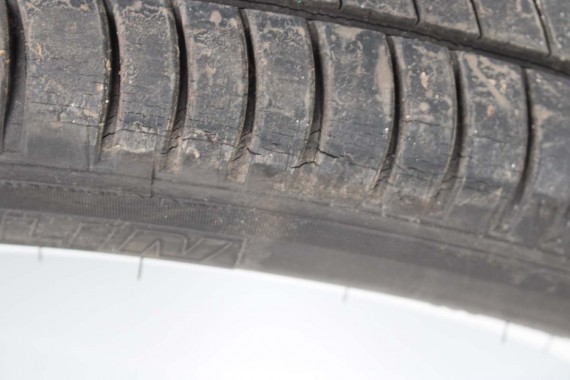 AUDI A4 A5 FELGI 17 cali OPONY KOŁA felga 8W0601025E 7.5J*17H2 ET38 8W opona 225/50/17 8W0601025E 8W0601025E 8W0601025 8W0601025