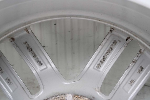 AUDI A4 A5 FELGI 17 cali OPONY KOŁA felga 8W0601025E 7.5J*17H2 ET38 8W opona 225/50/17 8W0601025E 8W0601025E 8W0601025 8W0601025