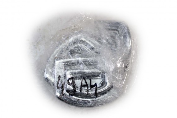 AUDI UCHWYT MOCOWANIE BAGAŻNIKA 1K0864203C 1K0 864 203 C bagażu 1K0864203 ładunku uchwyty chrom uchwyt zabezpieczenie ładunków