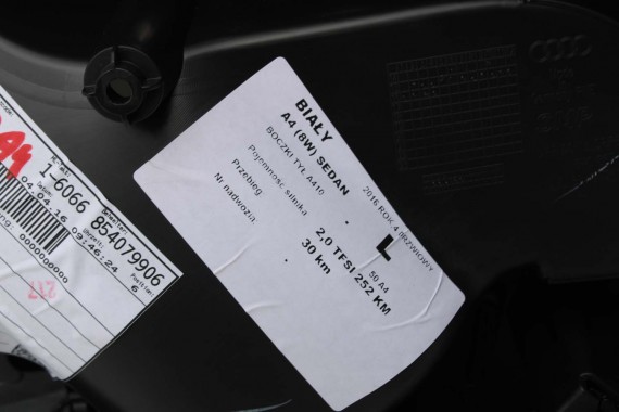 AUDI A4 8W BOCZEK BOCZKI DRZWI drzwiowe tapicerka SEDAN 8W 8W5 B9 skóra kolor czarny 8W1867103 8W1867104 8W0867303 8W0867304