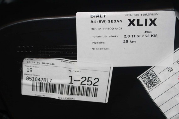 AUDI A4 8W BOCZEK BOCZKI DRZWI drzwiowe tapicerka SEDAN 8W 8W5 B9 skóra kolor czarny 8W1867103 8W1867104 8W0867303 8W0867304