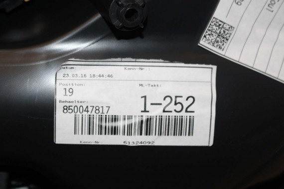 AUDI A4 8W BOCZEK BOCZKI DRZWI drzwiowe tapicerka SEDAN 8W 8W5 B9 skóra kolor czarny 8W1867103 8W1867104 8W0867303 8W0867304