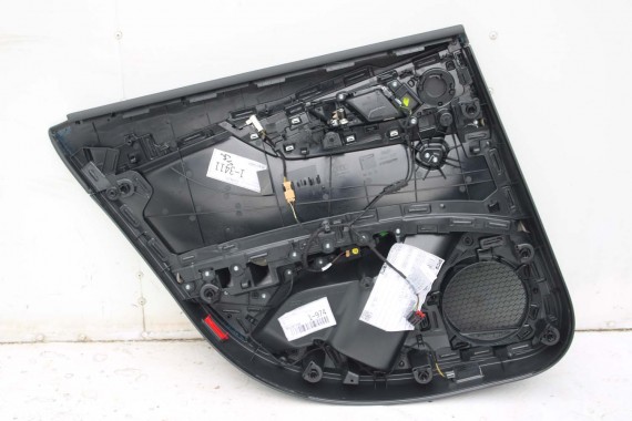 AUDI A4 8W BOCZEK BOCZKI DRZWI drzwiowe tapicerka SEDAN 8W 8W5 B9 skóra kolor czarny 8W1867103 8W1867104 8W0867303 8W0867304