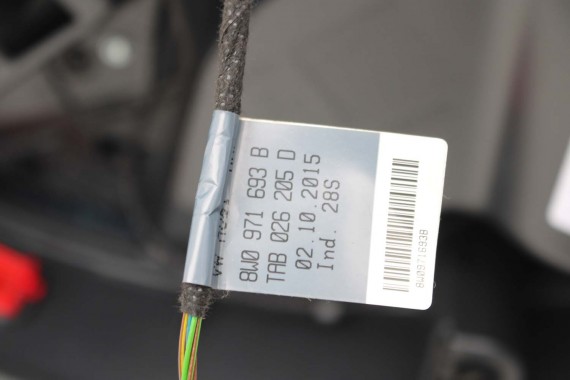 AUDI A4 8W BOCZEK BOCZKI DRZWI drzwiowe tapicerka SEDAN 8W 8W5 B9 skóra kolor czarny 8W1867103 8W1867104 8W0867303 8W0867304