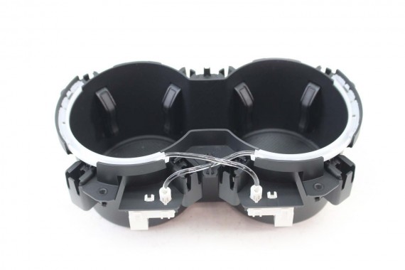 AUDI A4 A5 UCHWYT NA KUBEK...