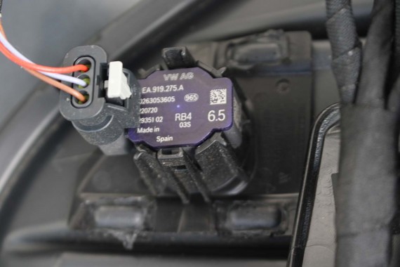 VW ID4 Pro PRZÓD maska błotniki zderzak pas przedni lampy wzmocnienie błotnik lampa C2C2 LA7C 11B941005A 11B941006A FULL LED
