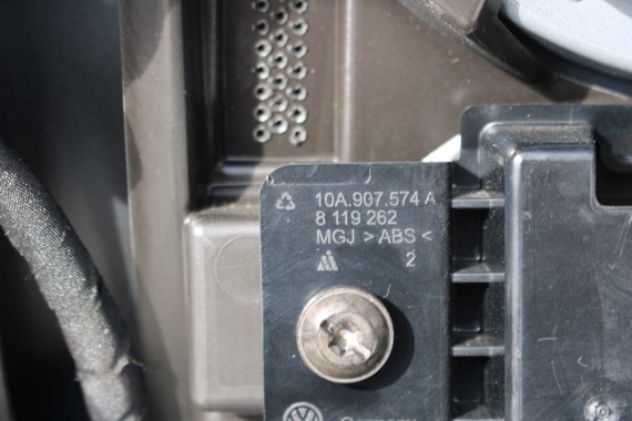 VW ID4 Pro PRZÓD maska błotniki zderzak pas przedni lampy wzmocnienie błotnik lampa C2C2 LA7C 11B941005A 11B941006A FULL LED