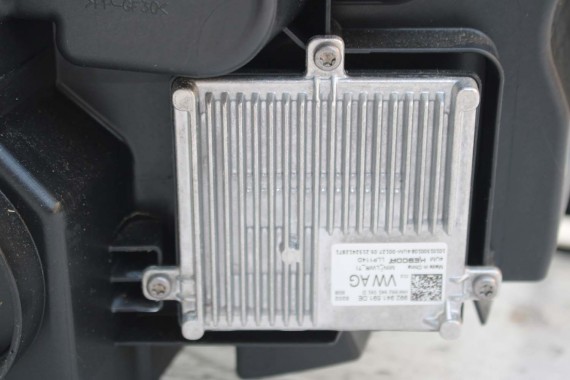 VW ID4 Pro PRZÓD maska błotniki zderzak pas przedni lampy wzmocnienie błotnik lampa C2C2 LA7C 11B941005A 11B941006A FULL LED