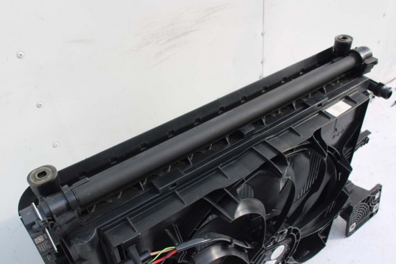 VW ID4 Pro PRZÓD maska błotniki zderzak pas przedni lampy wzmocnienie błotnik lampa C2C2 LA7C 11B941005A 11B941006A FULL LED