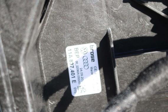 VW ID4 Pro DRZWI LEWE PRZÓD + TYŁ STRONA LEWA przednie + tylne 2 sztuki C2C2 LA7C 11A831055A 11A833055 11A831055 11A833055