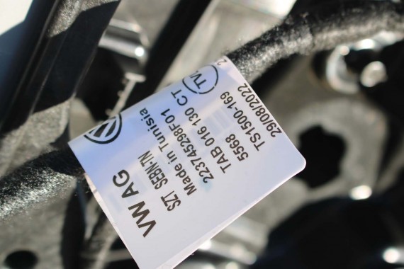 VW ID4 Pro DRZWI LEWE PRZÓD + TYŁ STRONA LEWA przednie + tylne 2 sztuki C2C2 LA7C 11A831055A 11A833055 11A831055 11A833055