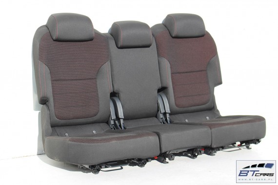 SKODA YETI FOTELE KOMPLET FOTELI siedzeń siedzenia fotel tapicerka 5L welur kolor czarny i czerwony kanapa siedzisko oparcie