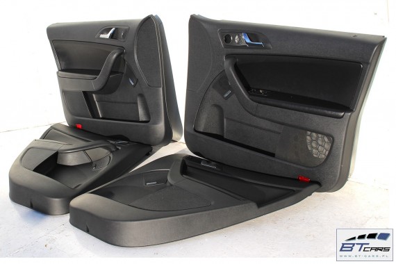 SKODA YETI FOTELE KOMPLET FOTELI siedzeń siedzenia fotel tapicerka 5L welur kolor czarny i czerwony kanapa siedzisko oparcie