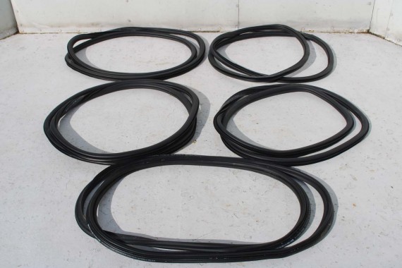 VW ID4 USZCZELKA DRZWI 11A867911B 11A867912B 11A867913B 11A867914B AUDI Q4 11A867911C 11A867912C 11A867913C 11A867914C 11A867914