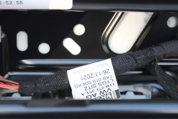 VW ID4 Pro FOTELE KOMPLET FOTELI siedzeń siedzenia fotel tapicerka 11A welur kolor szary kanapa siedzisko oparcie fotel EUROPA