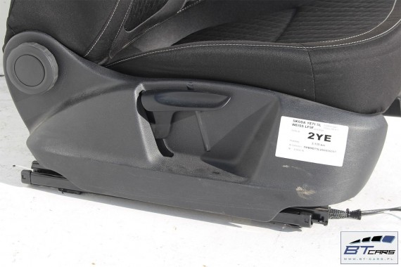 SKODA YETI FOTELE KOMPLET FOTELI siedzeń siedzenia fotel tapicerka 5L welur kolor czarny kanapa siedzisko oparcie